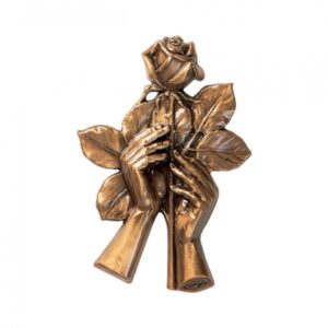 Руки с розой P31085/13 изображение